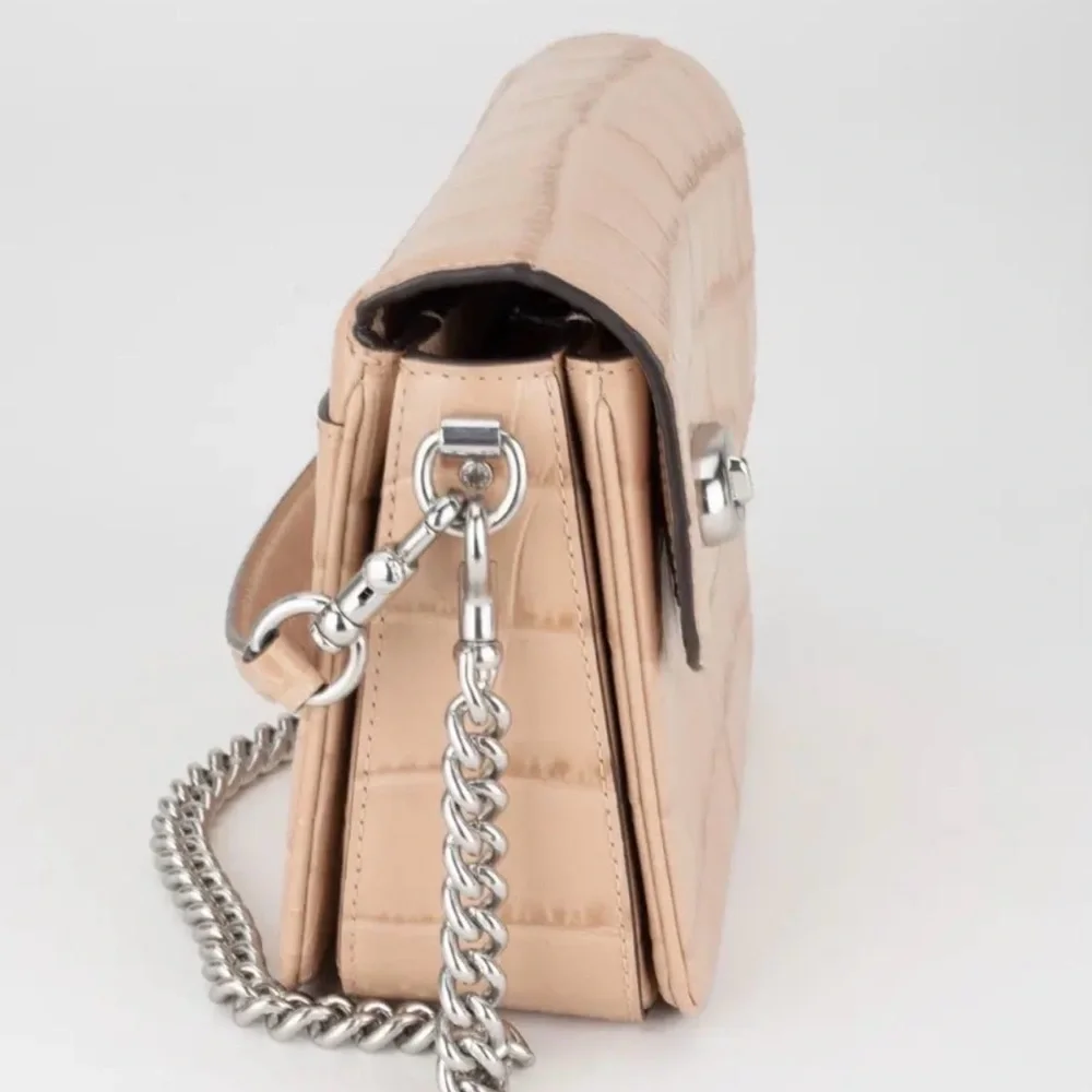 NWT Coach Embossed Croc Leather Cassie 19 bag in beige with cherry charm - Picture 13 of 15